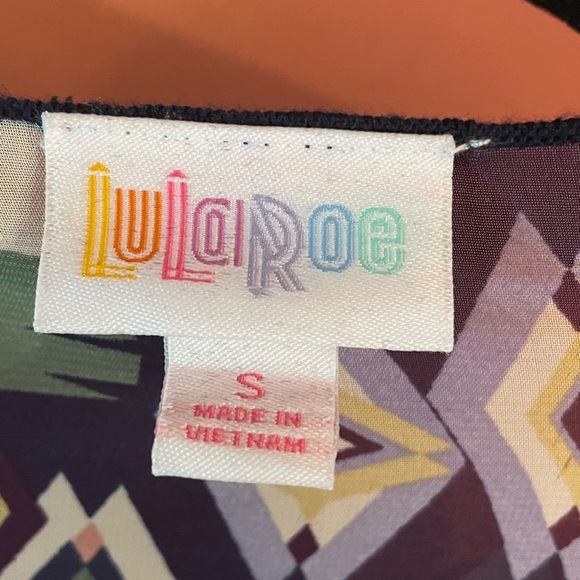 LuLaRoe Shirley Kimono, waterfall front, sheer, size small - Picture 8 of 11